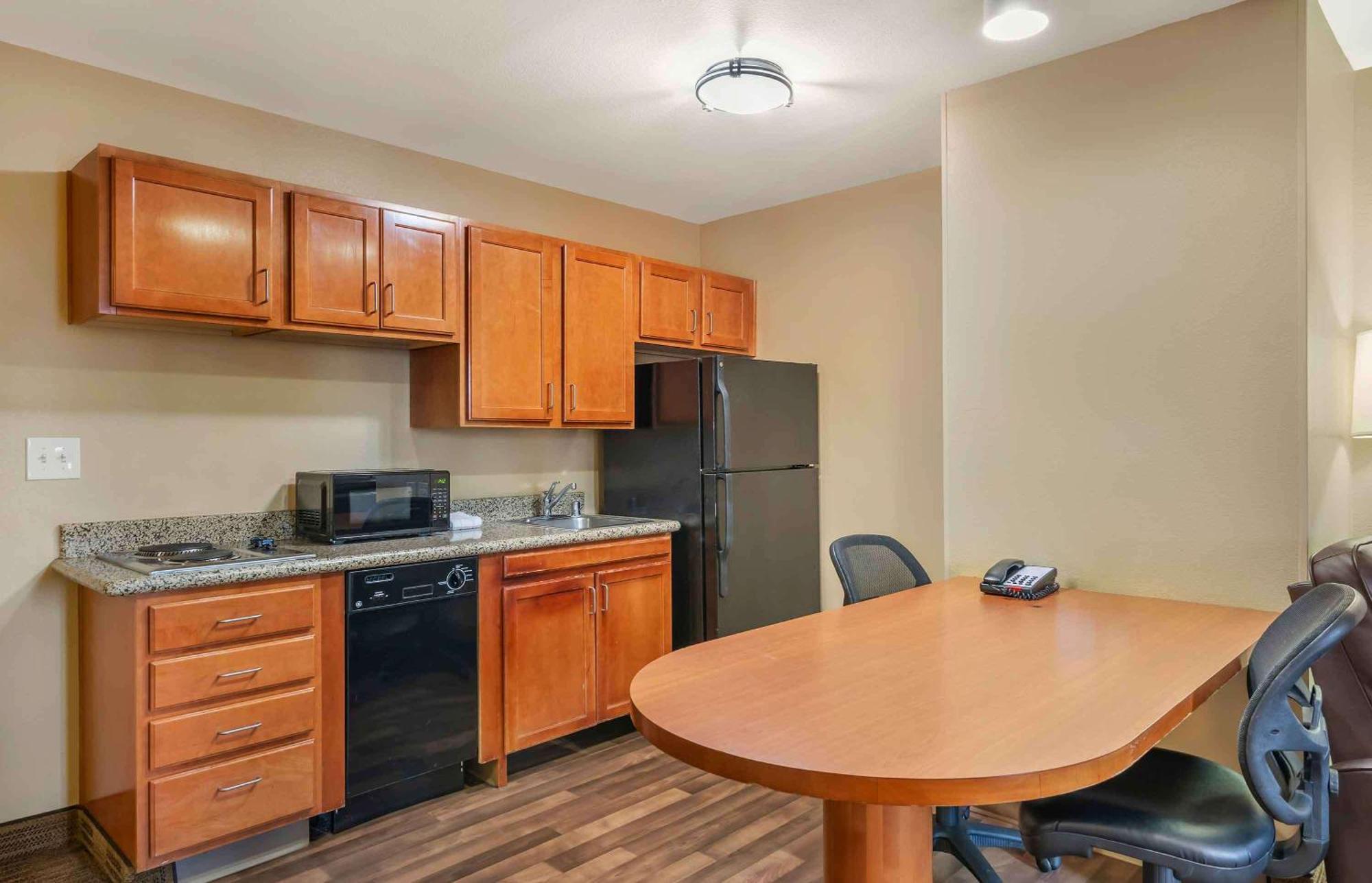 Extended Stay America Suites - Bakersfield - Chester Lane Экстерьер фото